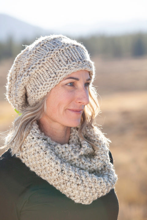 Infinity Scarf Oatmeal – RIVKA KNIT DESIGNS